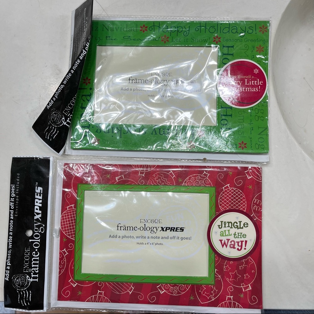 Frameology Express 2 Christmas frames with envelopes
